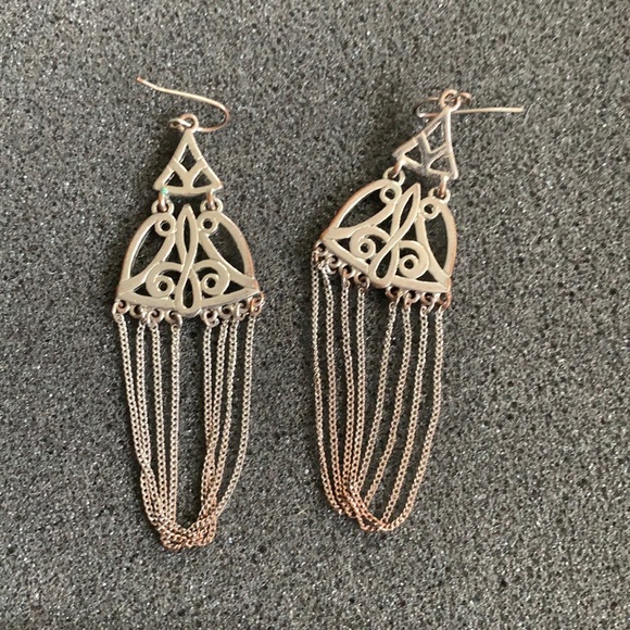 Dangling Earrings - Picture 1 of 1